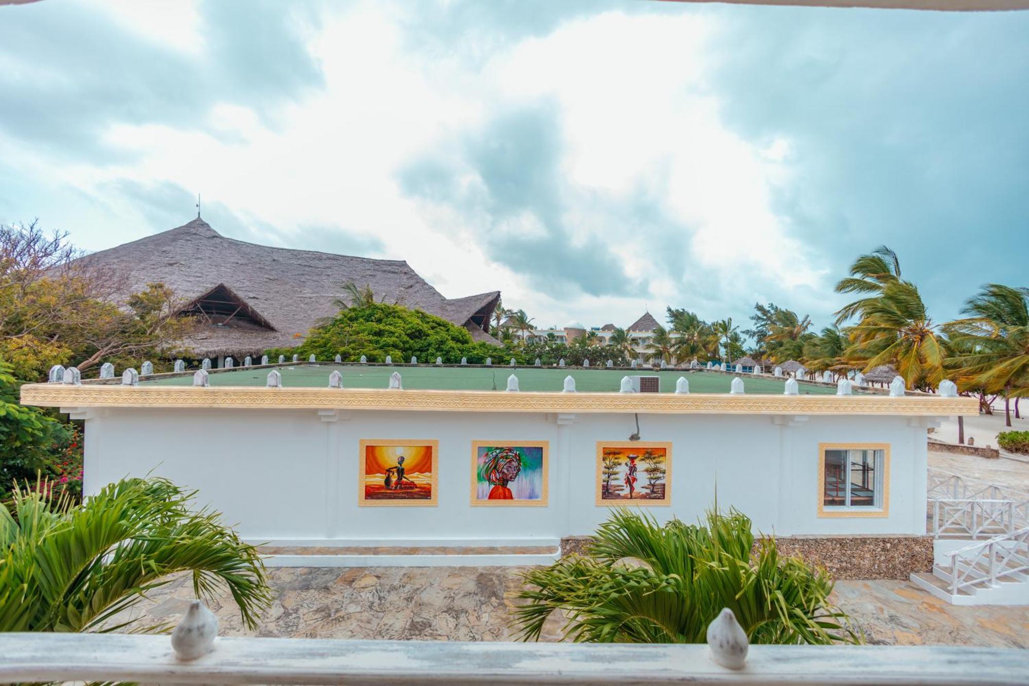 Twiga Beach Resort Watamu Εξωτερικό φωτογραφία